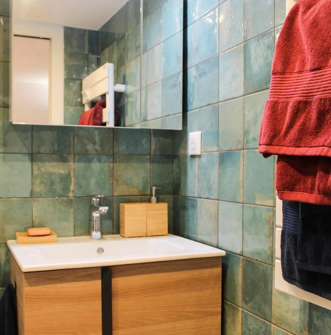 Apartamento Charming Near Buttes-chaumont París
