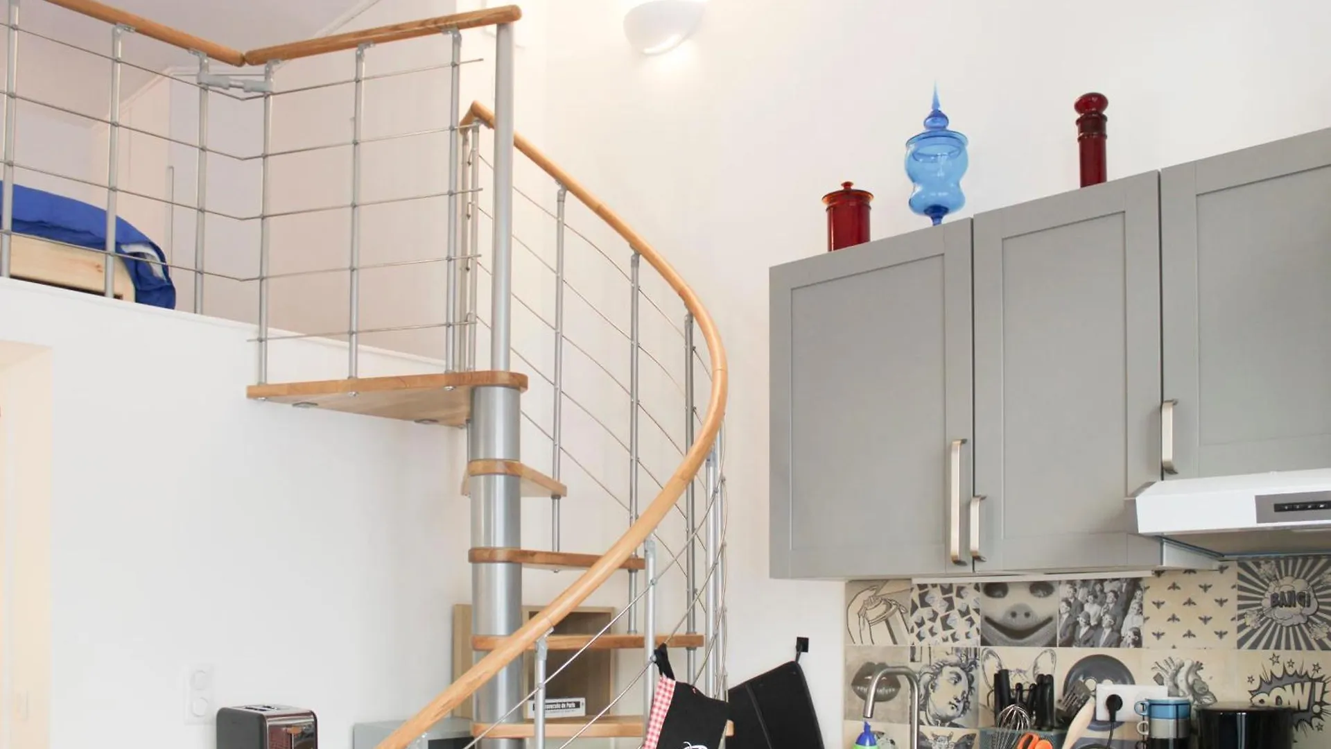 Charming Near Buttes-chaumont *